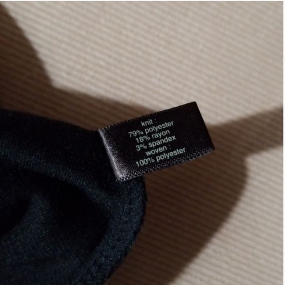 The limited Peplum Top - Picture 4 of 7